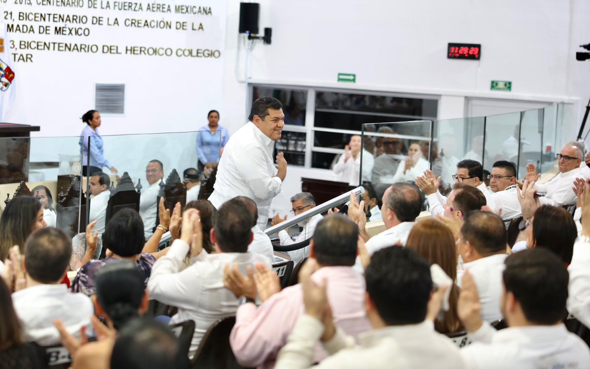 TabascoJavier's tweet image. Acompañamos a las diputadas y diputados en la instalación de la LXV Legislatura; vamos a trabajar con pleno respeto a la división de poderes pero siempre pensando en el pueblo de Tabasco. Gracias al presidente de la Junta de Coordinación Politica @JORGEBRACA por el recibimiento.