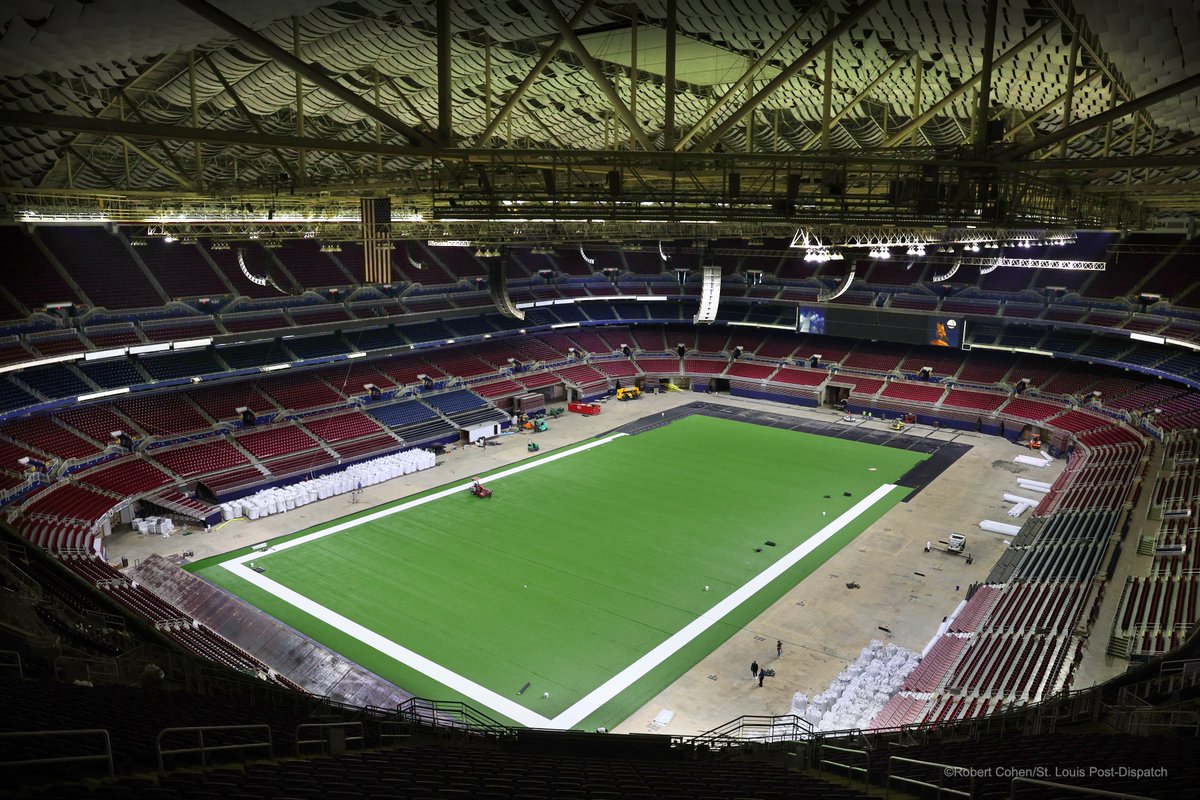 kodacohen's tweet photo. The sentiments of jilted #STL #NFL football fans remain drawn in the dust of the upper bowl of the Dome at America's Center as a new field was installed today. The Dome also received new LED lighting. https://t.co/YAX1F2UeRI