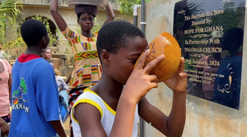 IngLivingWaters's tweet photo. Let the clean water flow. In Mepe, Ghana three wells were drilled to serve several areas. This parallels the story of the loaves and fishes. Over 6,500 people, now have clean water.   https://t.co/eZhz6irjfj https://t.co/d8sjZ0gpK0