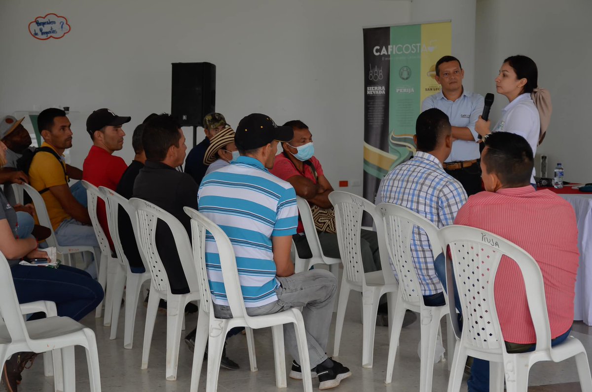 La Cooperativa Cafetera de la Costa continúa demostrando su compromiso con sus asociados. 📷
Estuvimos presentes en la Jagua de Ibirico proporcionando información clave sobre la cooperativa y fortaleciendo el punto de compra.