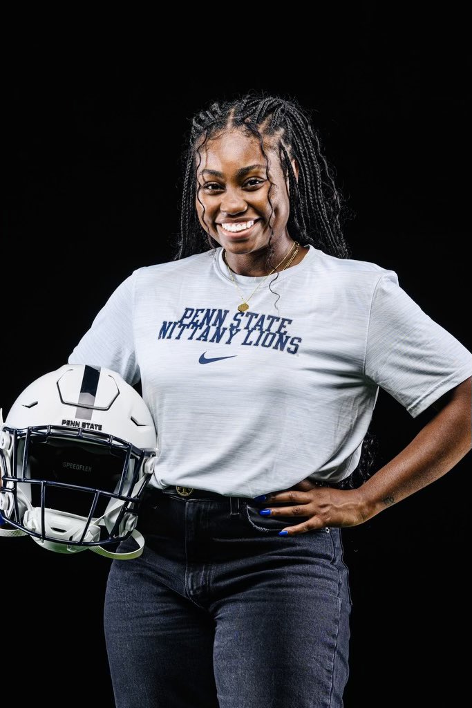 Want 2 take time 2 wish a member of OUR FAMILY Happy B-Day, <a href="/zhaneeanderson/">z</a>, hope u have a great day &amp; a better year! #PSUnrivaled #107kStrong #WeAreFamily