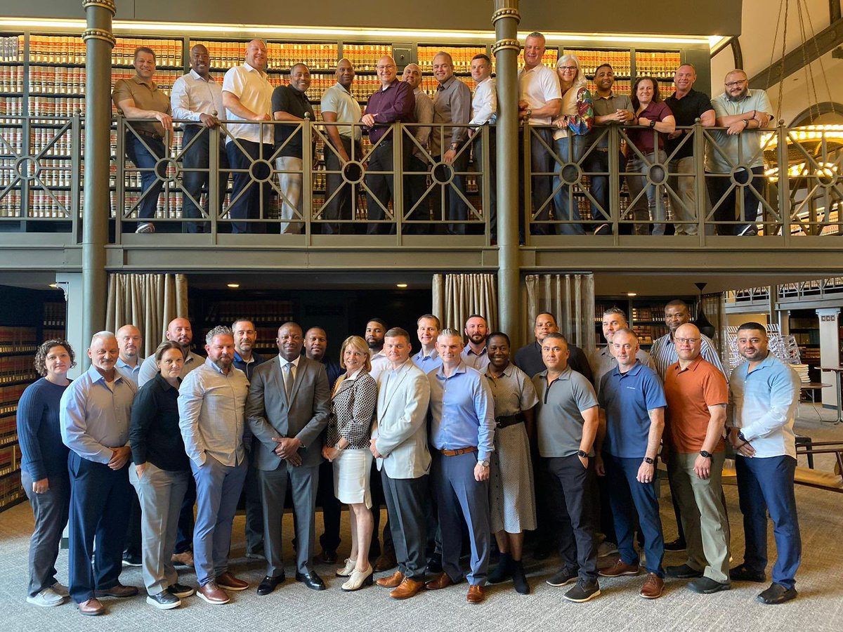 These law enforcement leaders are part of the current UChicago PLA  cohort. Some have had officers in their Department’s shot and killed or seriously injured this past week. I pray to find them in good spirits during our next session. Blessed Are The Peacemakers 💙