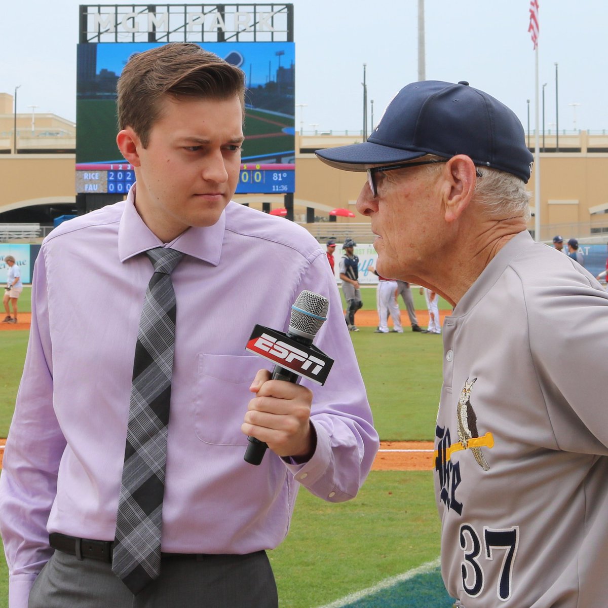 Grateful to have crossed paths, however briefly, with Wayne Graham. I experienced what everyone else today has affirmed - the man was a college baseball legend and one of a kind. Rest in Peace.