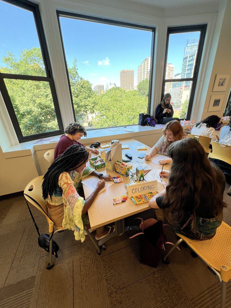 Iwasaki Library tweet media