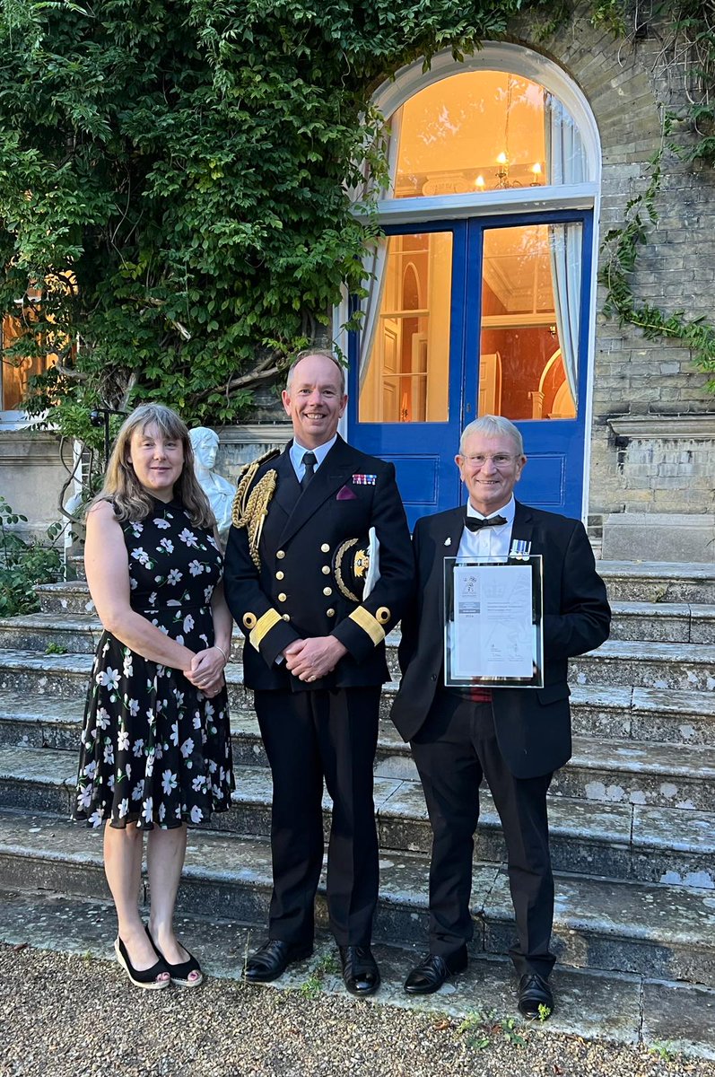 Kev Wright (@kevwright52) on Twitter photo It was an honour and a privilege to represent <a href="/UHSFT/">University Hospital Southampton 💙</a> at the Defence Employer Recognition Scheme Silver awards evening tonight, along with Consultant Nurse and RAF reservist (Wing Cdr) Sarah Charters. Thank you to all involved. <a href="/Stevey_1979/">💙Steve Harris</a> @JoeTeape <a href="/ConnorCeri/">Ceri Connor (she/her)</a> It was an honour and a privilege to represent <a href="/UHSFT/">University Hospital Southampton 💙</a> at the Defence Employer Recognition Scheme Silver awards evening tonight, along with Consultant Nurse and RAF reservist (Wing Cdr) Sarah Charters. Thank you to all involved. <a href="/Stevey_1979/">💙Steve Harris</a> @JoeTeape <a href="/ConnorCeri/">Ceri Connor (she/her)</a>