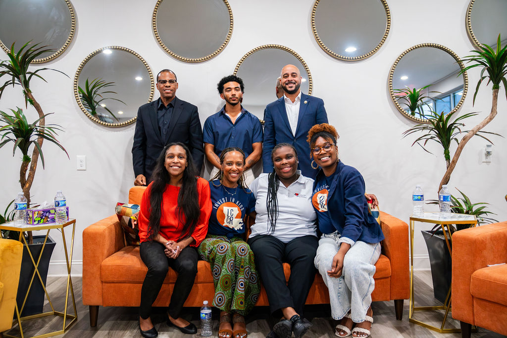 LAKidsRights's tweet image. 🧵: Despite some rainy conditions, last Wed, we were greeted by community with a standing room only youth justice town hall! We can’t thank our thoughtful and supportive partners @dbinola, our selfless panelists &amp;amp; everyone in attendance enough for making this event a success!⁠⁠