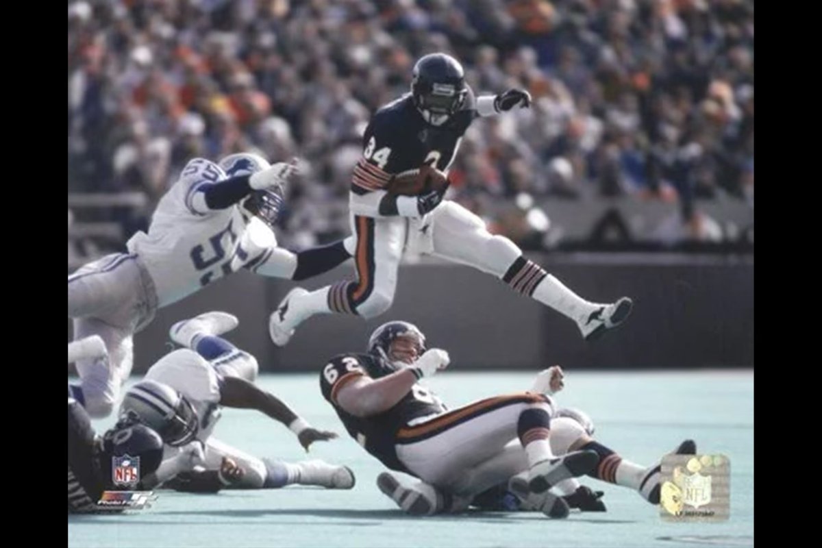 Eddie Vedder , in fine form ! Man of The Year ???  😂✌🏼#sweetness

📸 - Night 1 , MSG , 2024