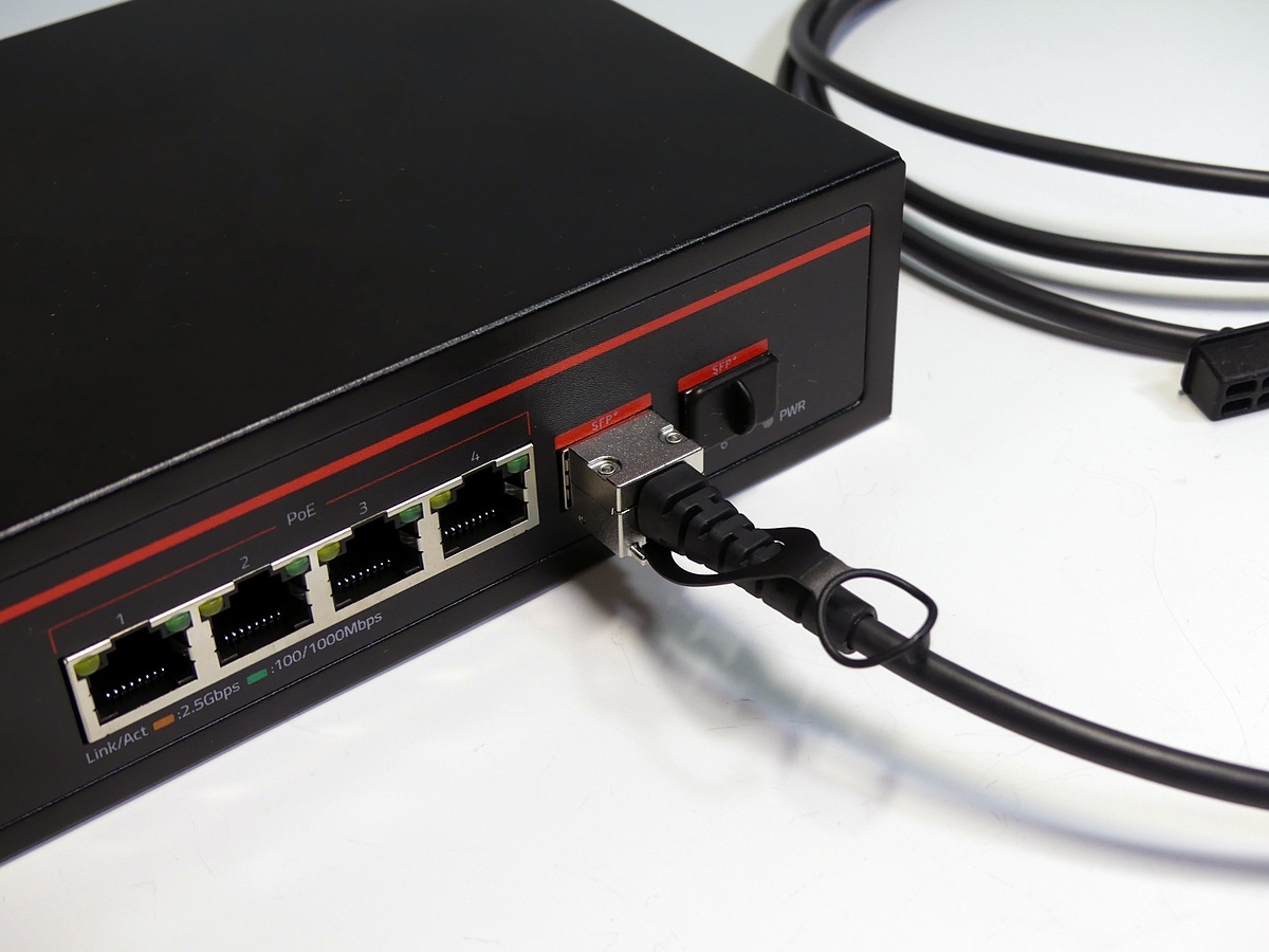 pc_watch's tweet image. 2.5～10Gbps時代のLANケーブル選び。カテゴリ6さえ買えば問題ないのか？上位との速度差もチェック pc.watch.impress.co.jp/docs/topic/fea… #LANケーブル