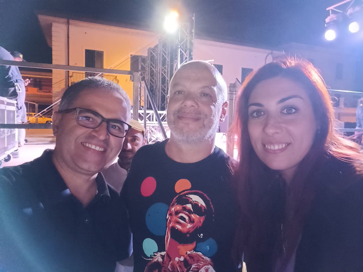 VCacciarella's tweet image. Venerdì non perdetevi per alcun motivo @welikeduel con @zdizoro 
Immagino che sarà una super super super puntata su Sangiuliano...