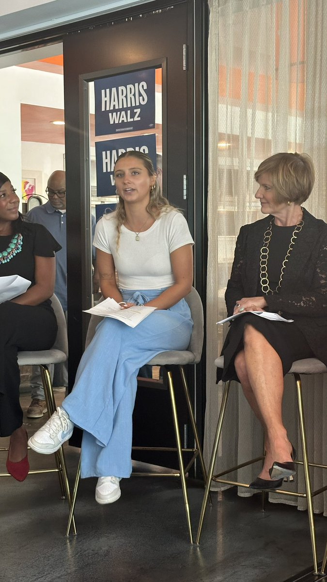 Donna_West's tweet image. I was honored to join @DemVictoryNV for a panel about #reprorights. Hearing from Hadley Duvall who spoke at the DNC, @SusieLeeNV, @rochellenguyen, @NV4ReproFreedom for Yes on 3 and women sharing their reproductive health stories. Not going back