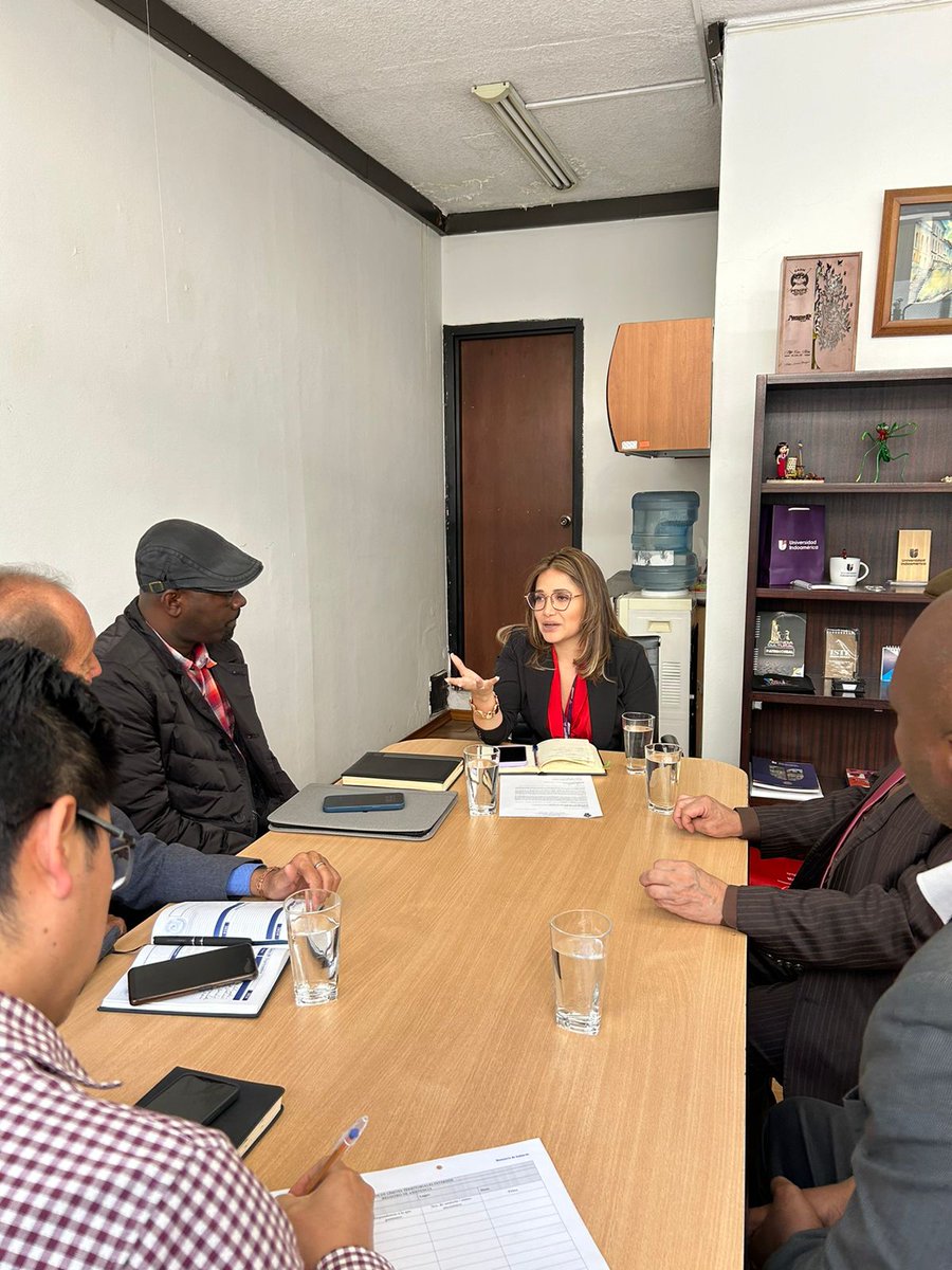 MinGobiernoEc's tweet photo. ¡Acciones con resultados!
Con el objetivo que el 8vo cantón de Esmeraldas sea reconocido por la #CONALI, la Sub. Intergubernamental, Ma. Fernanda Durán, articuló con el Comité de Desarrollo de Borbón para que el informe técnico de factibilidad esté levantado de manera correcta. https://t.co/TZ1vS5owHl
