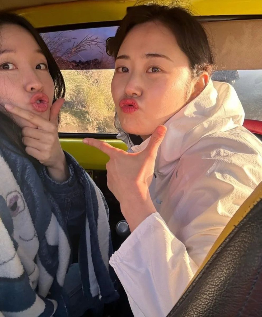 South37033505's tweet photo. I really want #2yoon back😔 #JeonJiyoon #전지윤 #HeoGayoon #4MINUTE https://t.co/hKhnJoidum