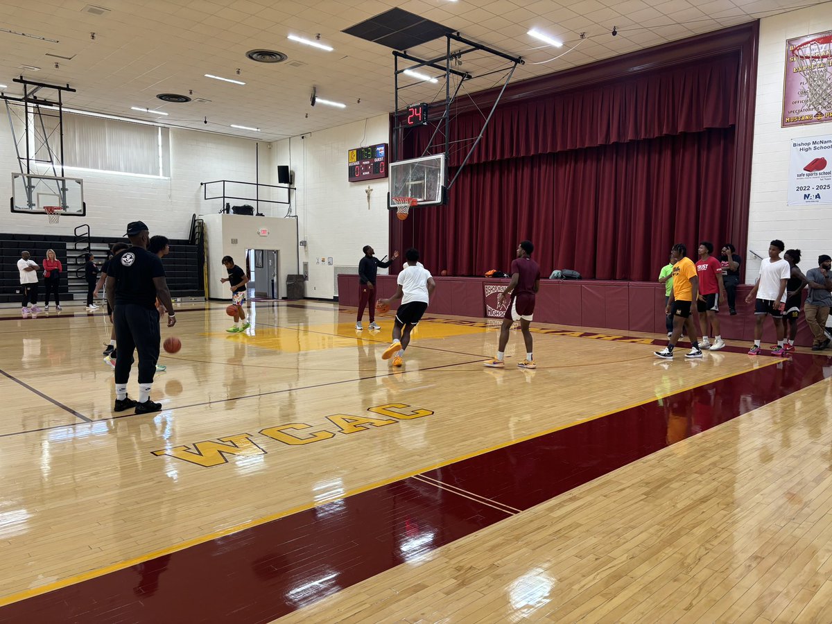 📍 <a href="/McNamaraHoops/">McNamaraHoops</a> 

Strong argument as the most talented group of 2026 &amp; 2027s compiled on one roster when scanning the DMV. 

▫️G’Town is 3 deep (HC Ed Cooley + 2 assistants)
▫️Michigan State associate HC
▫️Alabama AC
▫️George Washington AC
▫️American AC

‘26 Qayden Samuels, ‘26