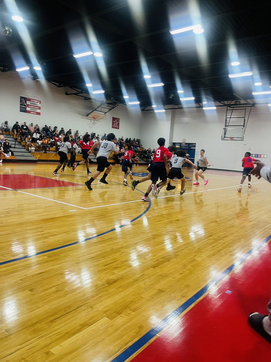 First event in our refurbished gymnasium was a total success. Dominant victories by both the girls and boys basketball teams to open up our 2024-25 athletic season! Thrilled to see all the spectators despite the torrential rains!!  #teamwork #studentathletes #rowingtogether