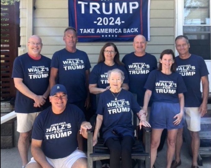 PeleTheGoddess's tweet image. #CompulsiveLiar #StolenValor @Tim_Walz His own IMMEDIATE family members are voting #Trump2024! His BROTHER's said, "He isn't the kind of guy you want running the country." His OWN Mama, brother, sister, and relatives are saying this, we should believe them! 👀 @whitehouse @DNC