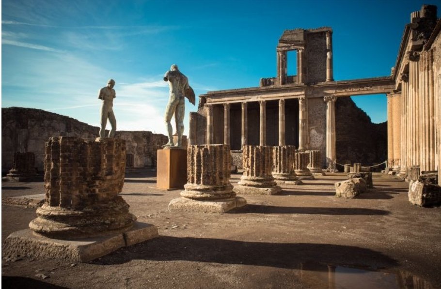 Lei reclama la sua dignità...dopo però!! Lui piange per la moglie, sempre dopo ... da maggio ad agosto hanno visitato gli scavi di Pompei ! #maledettiquegliscavi