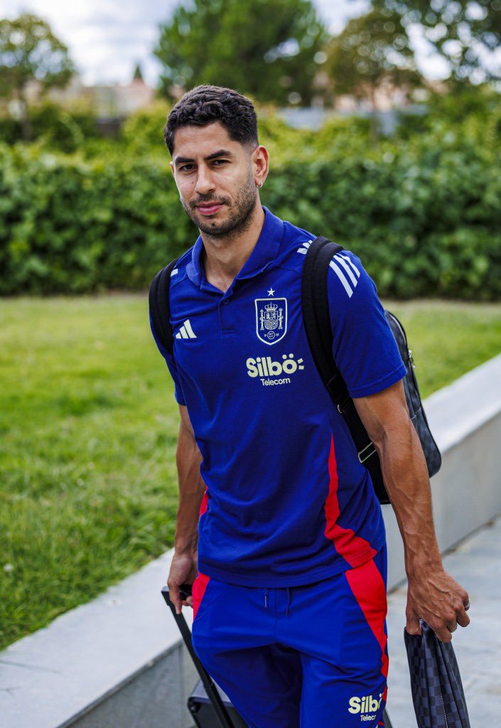 Ayoze Perez tweet media