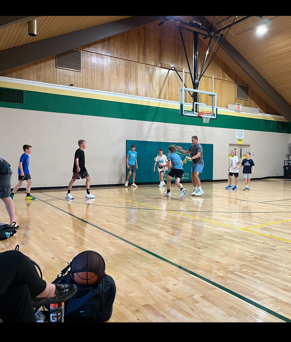 SCW Basketball (@scwbasketball) on Twitter photo Nice to see some SCW boys working out with <a href="/CaseyTeson/">Casey Teson</a> tonight at the best “little gym” around! Nice to see some SCW boys working out with <a href="/CaseyTeson/">Casey Teson</a> tonight at the best “little gym” around!