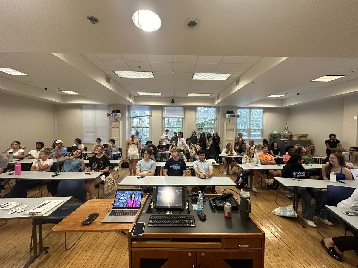 Y’all, the crowd at <a href="/UNCYoungDems/">UNC Young Democrats</a> is STANDING ROOM ONLY for <a href="/NatashaMarcusNC/">Senator Natasha Marcus</a> tonight!

The momentum is real. #ncpol