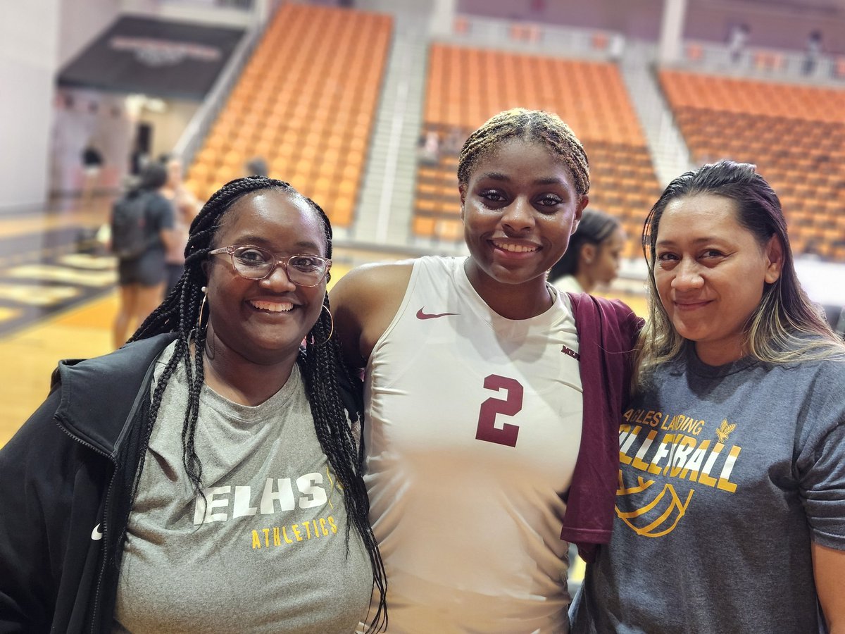 FCulverson's tweet photo. Once an Eagle, always an Eagle!  We show up for each other.  Today, we went to see our former captain play  in a college match. @ELHS_HCS @KindraTukes @RWilliams_EDS @MrArnoldtheGol1 @DrKeshaJones1 https://t.co/NNvwBGcc5a