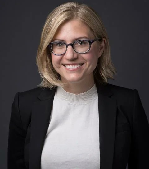 How do senior professionals adapt to new tech? NYU Professor Callen Anthony explores experts learning from juniors through 'inverted apprenticeships.' Read more below: 
pubsonline.informs.org/doi/10.1287/or…