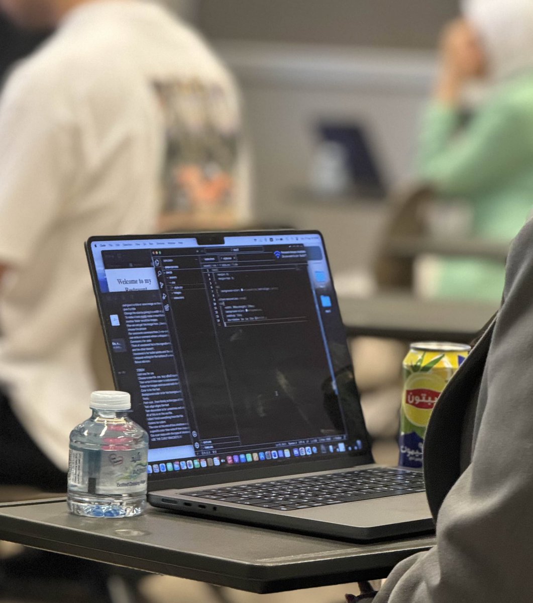 الحمدلله اليوم خلص مشوار اسبوعين
جدا فخورين ان قدرنا نوفر دورات قوية بمساعدة اساتذة اقوى 🔥

وكلنا فخر بطلبتنا على حضورهم المنتظم للدورات  
شكر خاص لاعضاء فريقنا الي كانوا قد مهمة التنظيم و التحكيم 🫡

نشوفكم بالدورات القادمة 😎