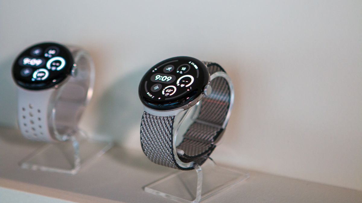 shwlay's tweet photo. The Pixel Watch 3's UWB chip reportedly takes a back seat in airplane mode https://t.co/4o76NlzByU https://t.co/hbuyIp9y5S