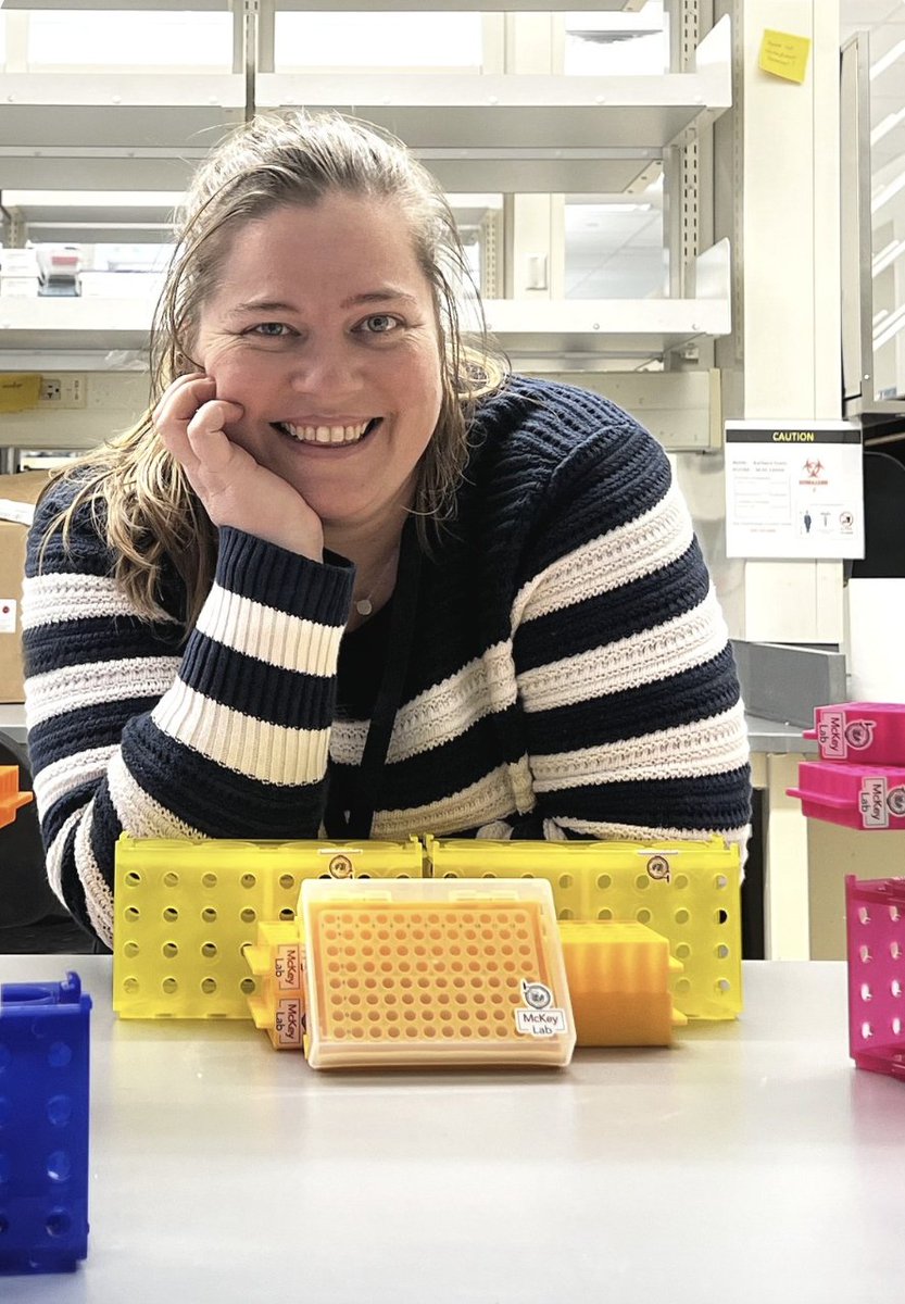 Finally meet <a href="/jen_mckey/">Jen McKey</a> -our fearless leader! Jen grew up loving photography &amp; was captivated by the visual nature of developmental &amp; reproductive biology. In her free time, she likes to paint, take pictures, or engage in other crafty activities. S'lucky to have her!