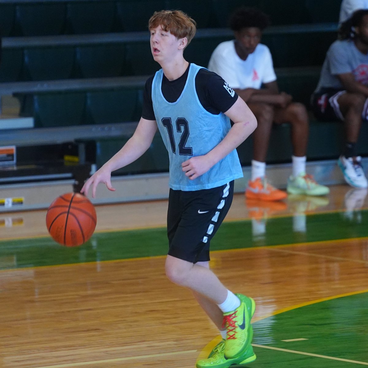 2027 Avery Churchill is a 6’1 PG/SG that is an elite shooter. Being able to embrace tight situations and make big time shots when in need. Plays very well defensively and has a good IQ.
