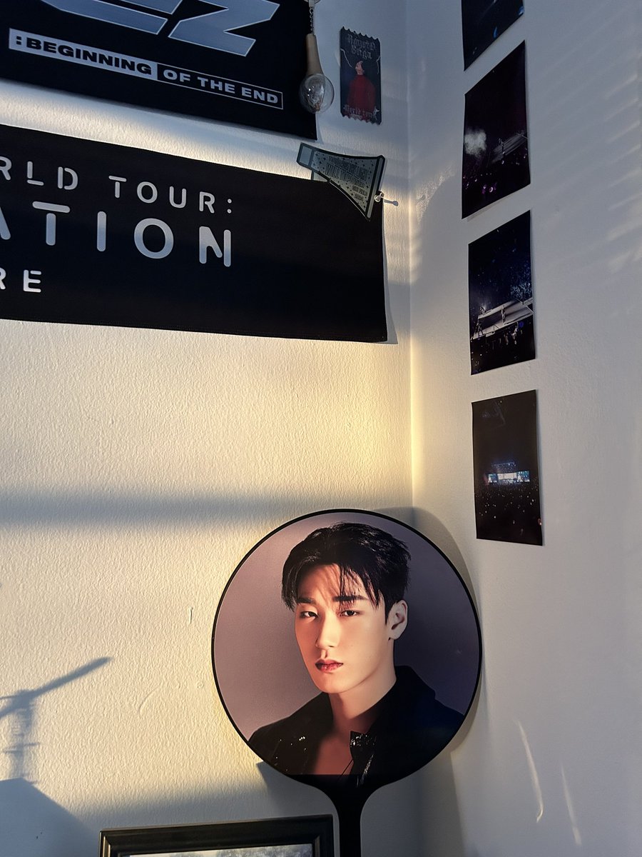 the way the sunset is GLEAMING on my san picket rn. this is the second coming of jesus this is the rapture