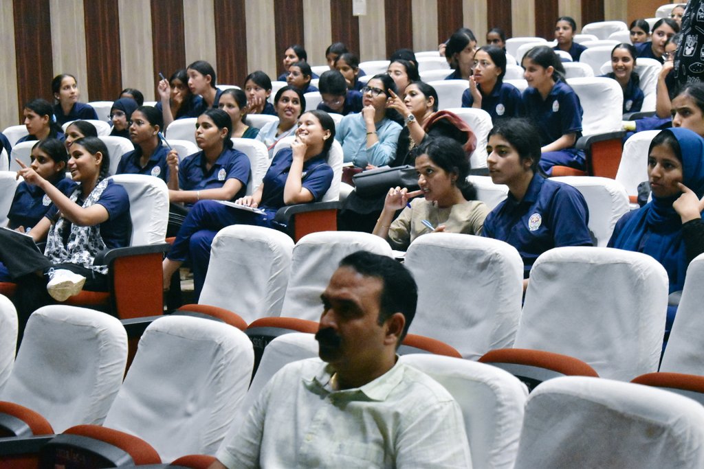 Infinity_iiserm's tweet image. Celebrating women's excellence in science!
Infinity Club members at @IiserMohali joined the @IndiaDST  @JyotiVigyan initiative, fostering a supportive community for women in STEM. #VigyanJyoti #DST #WomenInScience #IISERMOHALI