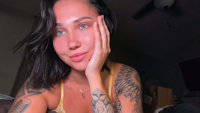 Watch cornbread Bitch's leaked NSFW photo on TwXstars