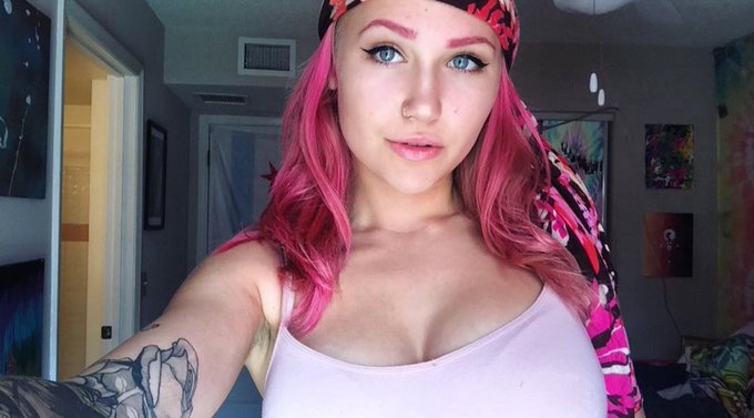 Watch cornbread Bitch's leaked NSFW photo on TwXstars