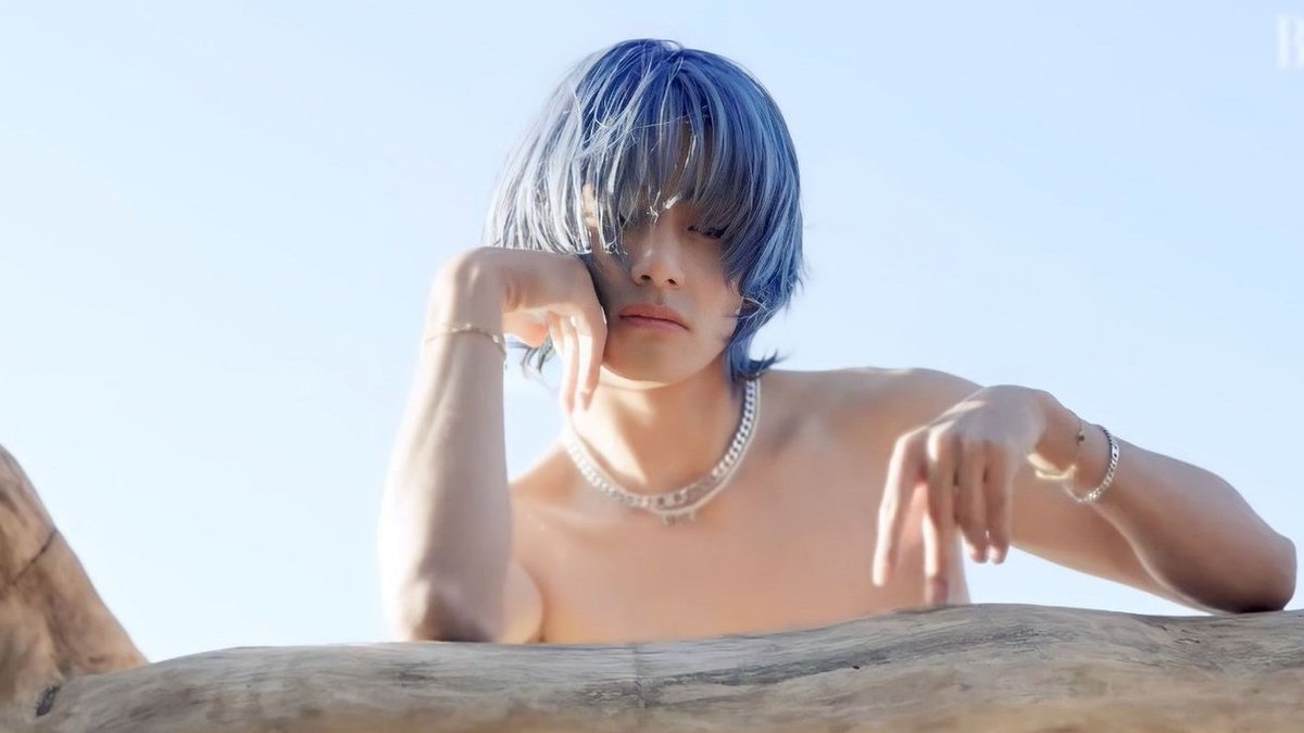 beauxdemuse's tweet image. ⠀⠀
⠀⠀⠀คนในพื้นที่เกาะเชจูคุ้นชินกับภาพนั้น หนุ่มเจ้าของร้านของที่ระลึกริมหาดมักออกมาชิมลมชมสมุทร ดำผุดดำว่ายกลับเข้าฝั่งแต่เช้าตรู่

#ลำนำใต้เกลียวคลื่น🌊