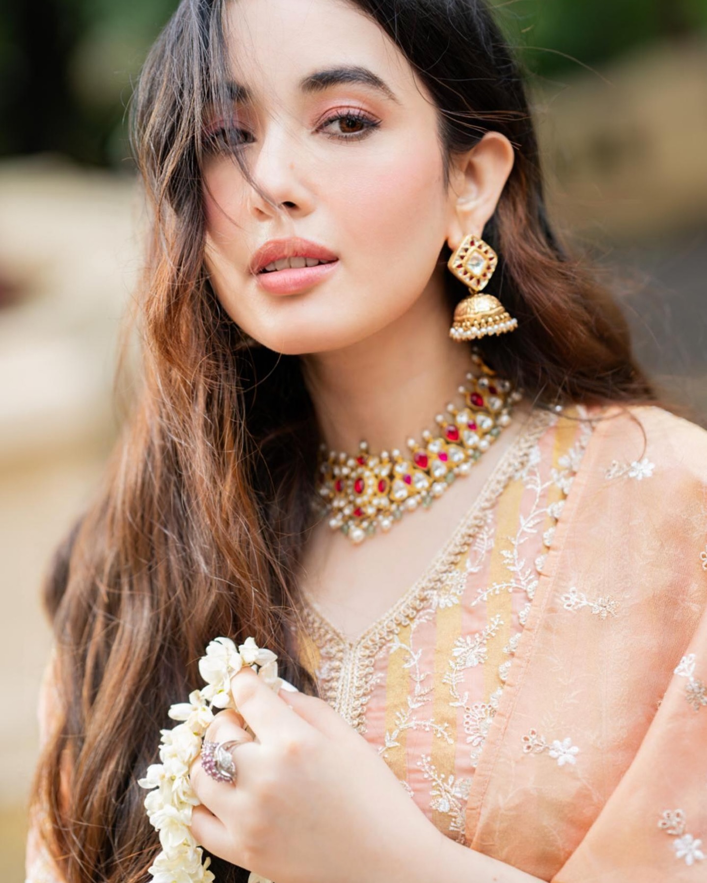 GWrTQS8bUAABr1_?format=jpg&name=large