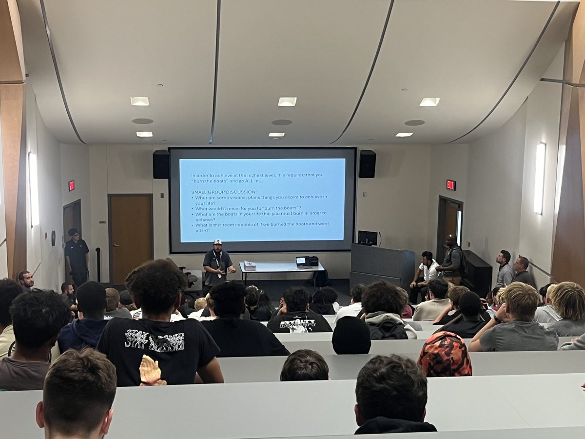 TCHSFootball's tweet image. Shoutout to @coachkaehn for dropping some knowledge for our players today!

200+ young men in grades 9-12 gathered for our first Character Lesson of the season!

Friday nights are for #TXHSFB
Here at TCHS, Wednesdays are for building character!

#GetSome #LetsEAT