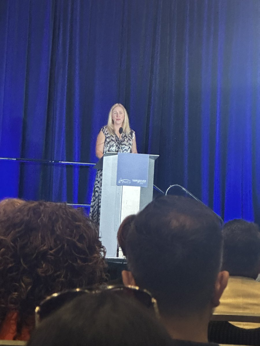 lorrainelowe_'s tweet photo. Excited for 2025 as we continue to shape Canada’s globally competitive tech ecosystem here in #yvr Thx @PacifiCanEN @BrendaBaileyBC @sarahkirby_yung @KenSimCity @casey_lau @dburgar @KLinked @FrontierBC @RoyceVancouver #GlobalTechHub #Innovation #VancouverTech @WebSummit https://t.co/R67w2T6zpI
