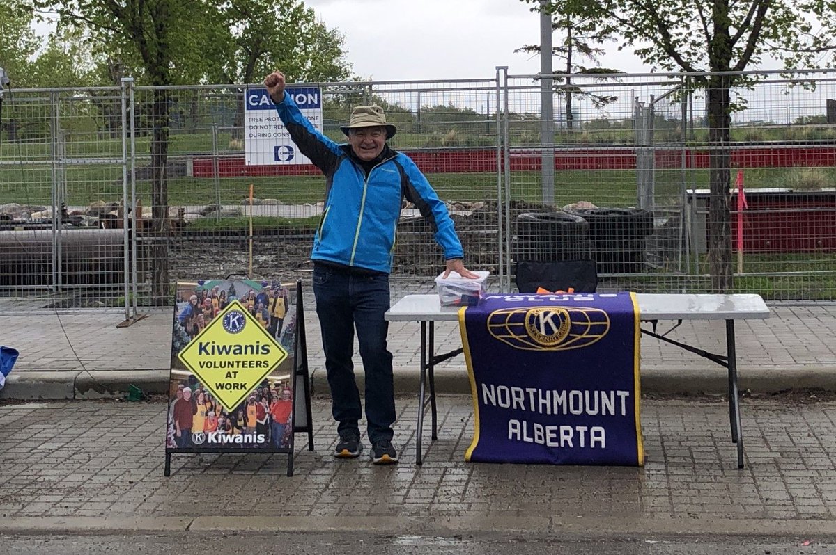 🏃‍♂️🏃‍♀️ We were excited to be a part of the Charity Challenge at the Servus Calgary Marathon! 🎉 A huge shoutout to our incredible team members who ran or walked and helped raise over $2,600 for our cause. Your dedication and energy make a real difference! 💪

#CharityChallenge