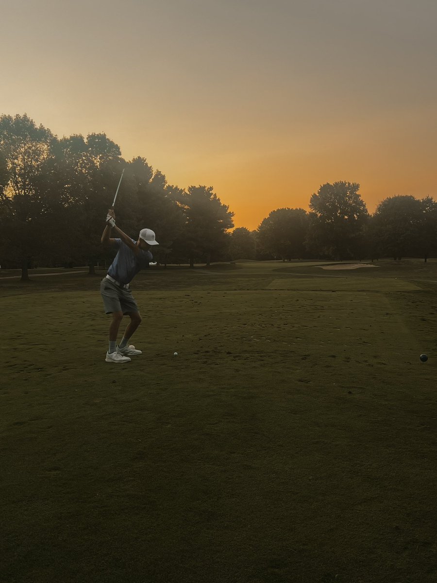 Garaway_Golf's tweet photo. Your Pirates are 8-0 on the season with a win tonight over Claymont. 157-177. Trace finished with a 38, Nick 38, Henry 40, and Gavin a 41. Needless to say it was a very interesting finish to our round as we tee’d off at 6:00pm. (Swipe to see how we finished). 🔦 https://t.co/L3JgebWp62