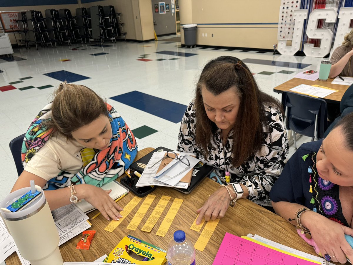 Krystal Trevino (@krystalnicole00) on Twitter photo Grade 3 teachers working together to identify K-5 vertical alignment in their first science reporting category! #sciencematters <a href="/DISDSciencePK_5/">DISDSciencePK-5</a> <a href="/DickinsonISD/">Dickinson ISD</a> Grade 3 teachers working together to identify K-5 vertical alignment in their first science reporting category! #sciencematters <a href="/DISDSciencePK_5/">DISDSciencePK-5</a> <a href="/DickinsonISD/">Dickinson ISD</a>