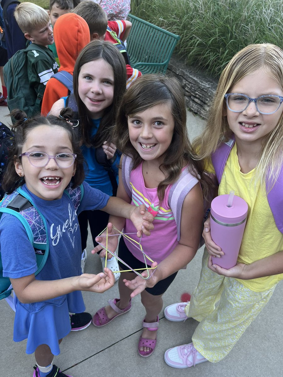 A little cat’s cradle in the morning! #YouBelongHere