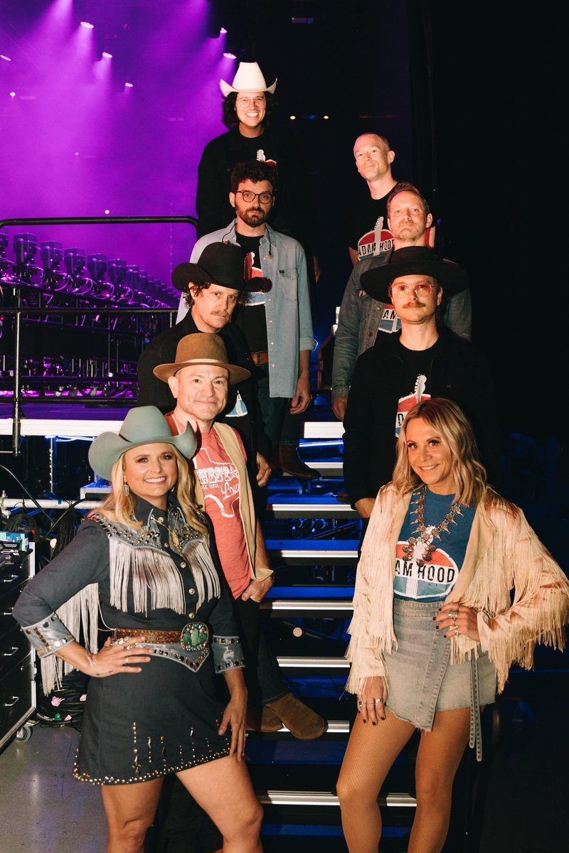 Miranda Lambert tweet media