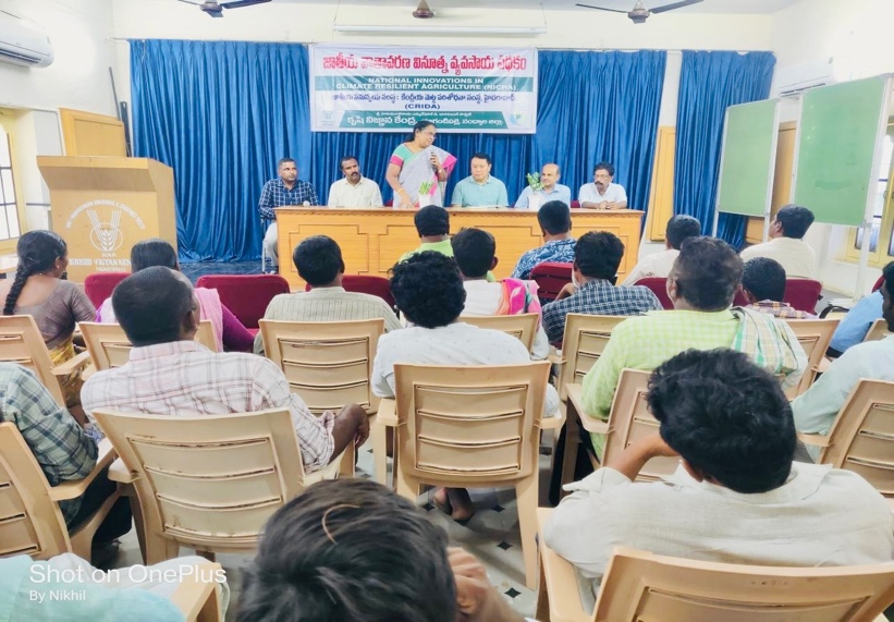 C_SUCSeS's tweet image. The Project Coordination Unit visited CRIDA in Hyderabad & Yagantipalle KVK in Kurnool for the 3rd year, observing climate-smart agri-tech in action! In Katikavanikunta, 100% of farmers adopted intercropping Redgram & Foxtail Millet! #ClimateSmartAgriculture #CSUCSeS