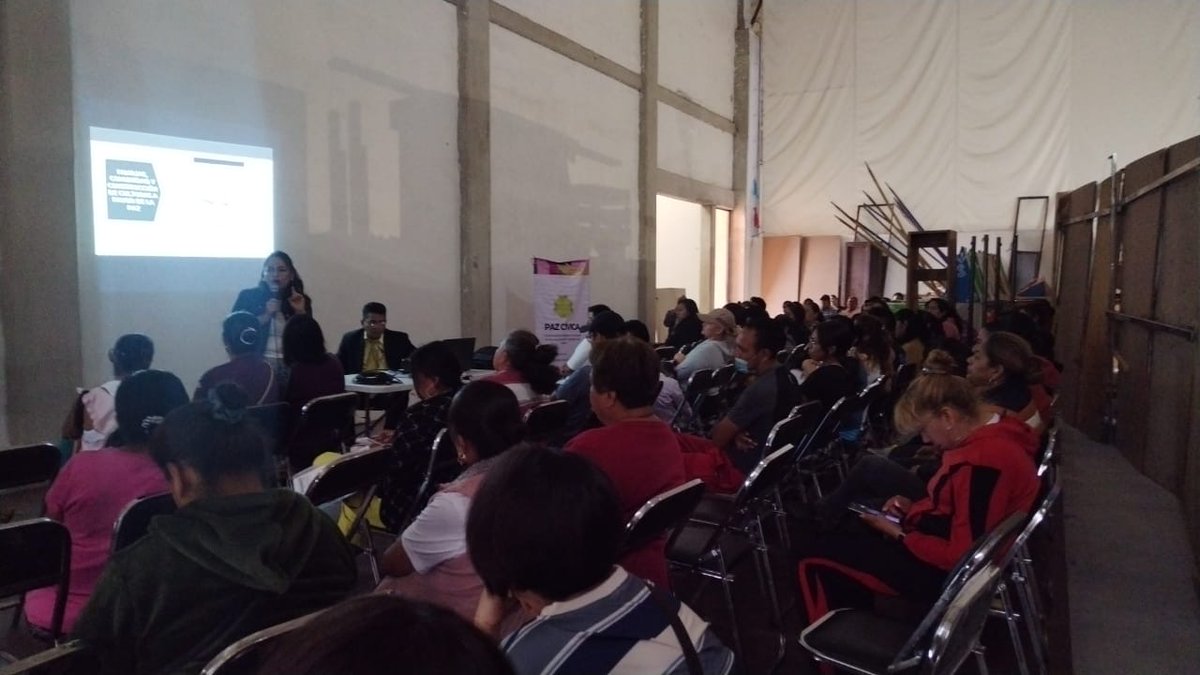 PazCivica's tweet photo. Conocer nuestras historias tiene un sentido político. Reflexionar sobre nuestras experiencias en los contextos de violencias nos posibilita construir vínculos, redes, imaginar #mundosposibles 🕊️🕊️🕊️
#LabPaz #Tultepec
#CulturasParaLaPaz #Paces ☮️ https://t.co/cZJvI5fufG