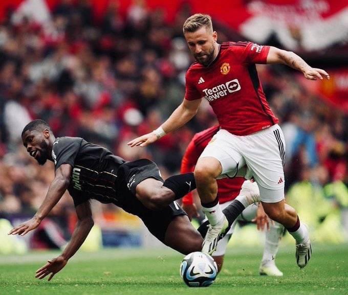 UtdForever7's tweet image. 🇩🇰 Rasmus Hojlund 
Potential Return Date: 14/09/2024
vs Southampton.

🏴󠁧󠁢󠁥󠁮󠁧󠁿 Luke Shaw
Potential Return Date: 14/09/2024
vs Southampton. 

#MUFC