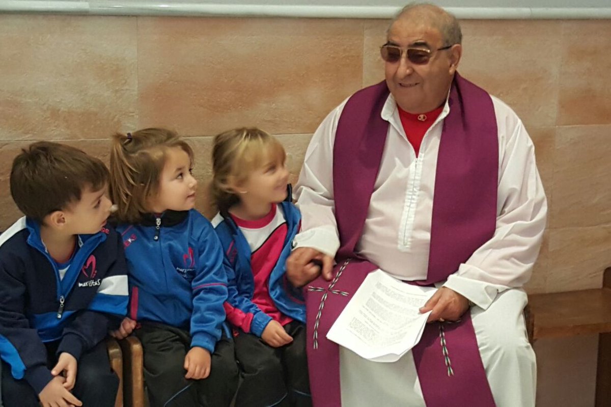 ⚫️ Nuestro querido Padre Toni, capellán del colegio de 1994 a 2022 ha fallecido.

Ponemos su vida en manos de María Nuestra Buena Madre y damos gracias por tantos años de entrega a los jóvenes, niños y familias del colegio.
DEP ✝️

diocesismalaga.es/pagina-de-inic…