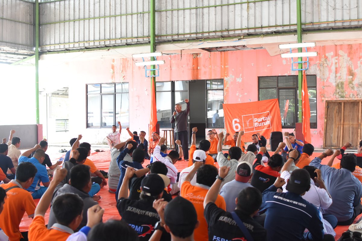 sobatobon's tweet photo. Selenggarakan Konsil, Eksistensi Gerakan Buruh FSPMI Purwakarta Belum Berakhir https://t.co/qZSWMgOiZ4 https://t.co/avhxz9ffHi