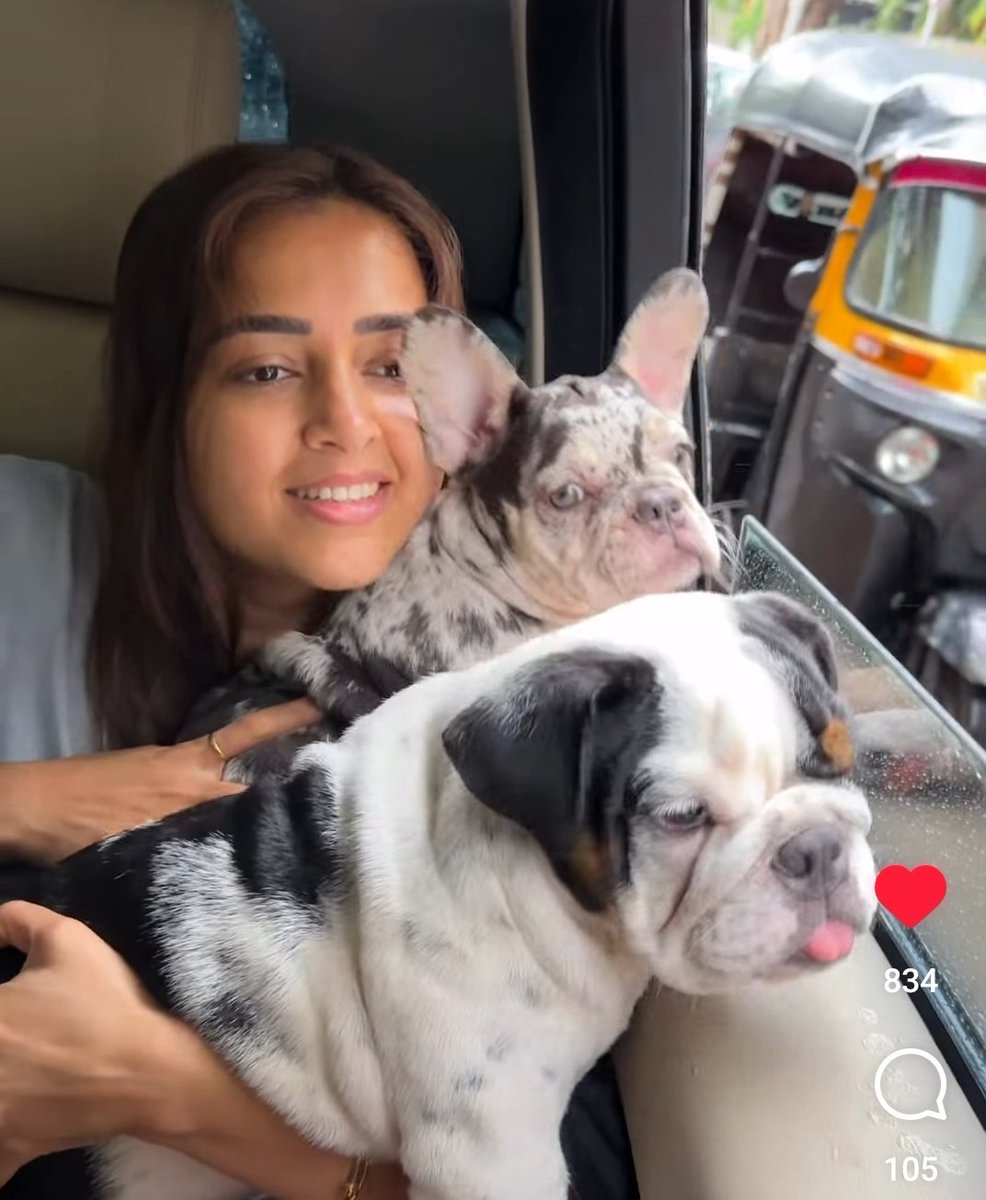 Deb31358820's tweet photo. Cutyyyy 😘❤️🧿

#TejasswiPrakash https://t.co/K0vOBdvYSP