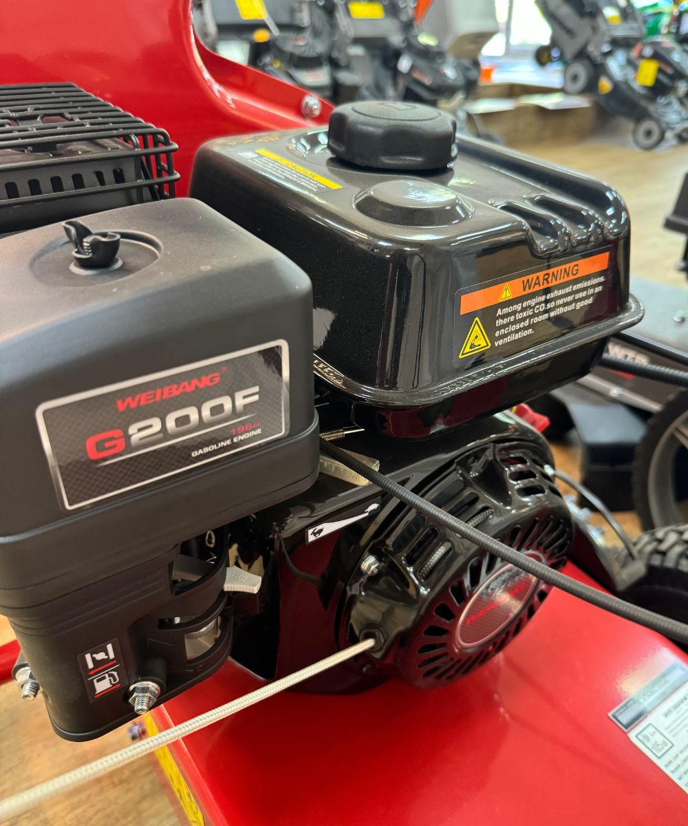 JohnMiller_GM's tweet image. Todays offer is the Weibang Intrepid LV 800 leaf and litter vacuum - down to £1350 . Order in store and online now 💨🍃

#GardenMachinerysale #JohnMillerLtd #JohnMillerCorshamLtd #ChippenhamBusiness #GardeningExperts