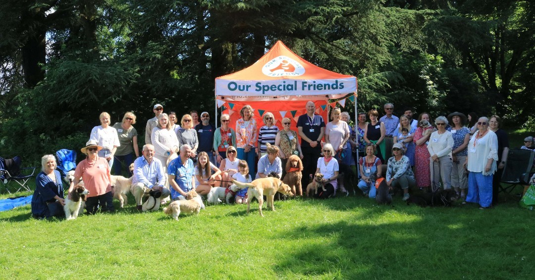 OSF_Charity's tweet image. Come join us!

Our Special Friends will be at Ickworth House on Thursday 12th September for their Volunteer and Community Celebration day! Pop by the North Lawn anytime between 10am and 3pm and chat with us about our volunteering opportunities. There’s also a picnic 12pm-2pm! 🐶